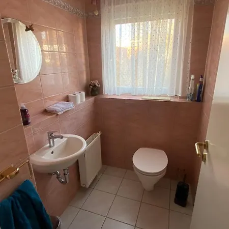 Idyllisches Ansbacher 1 Stock Mit Aufzug Apartment Ansbach